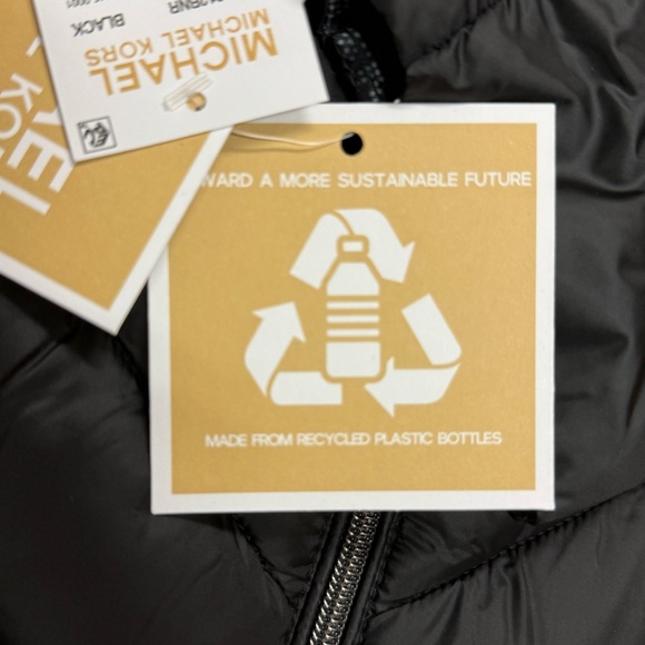 NWT MICHAEL MICHAEL KORS Hooded Packable Chevron Quilted Jacket Black - Picture 12 of 12